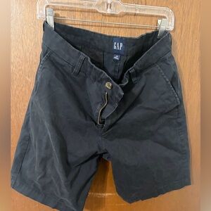 GAP Men's Dark Gray Flat Front Shorts